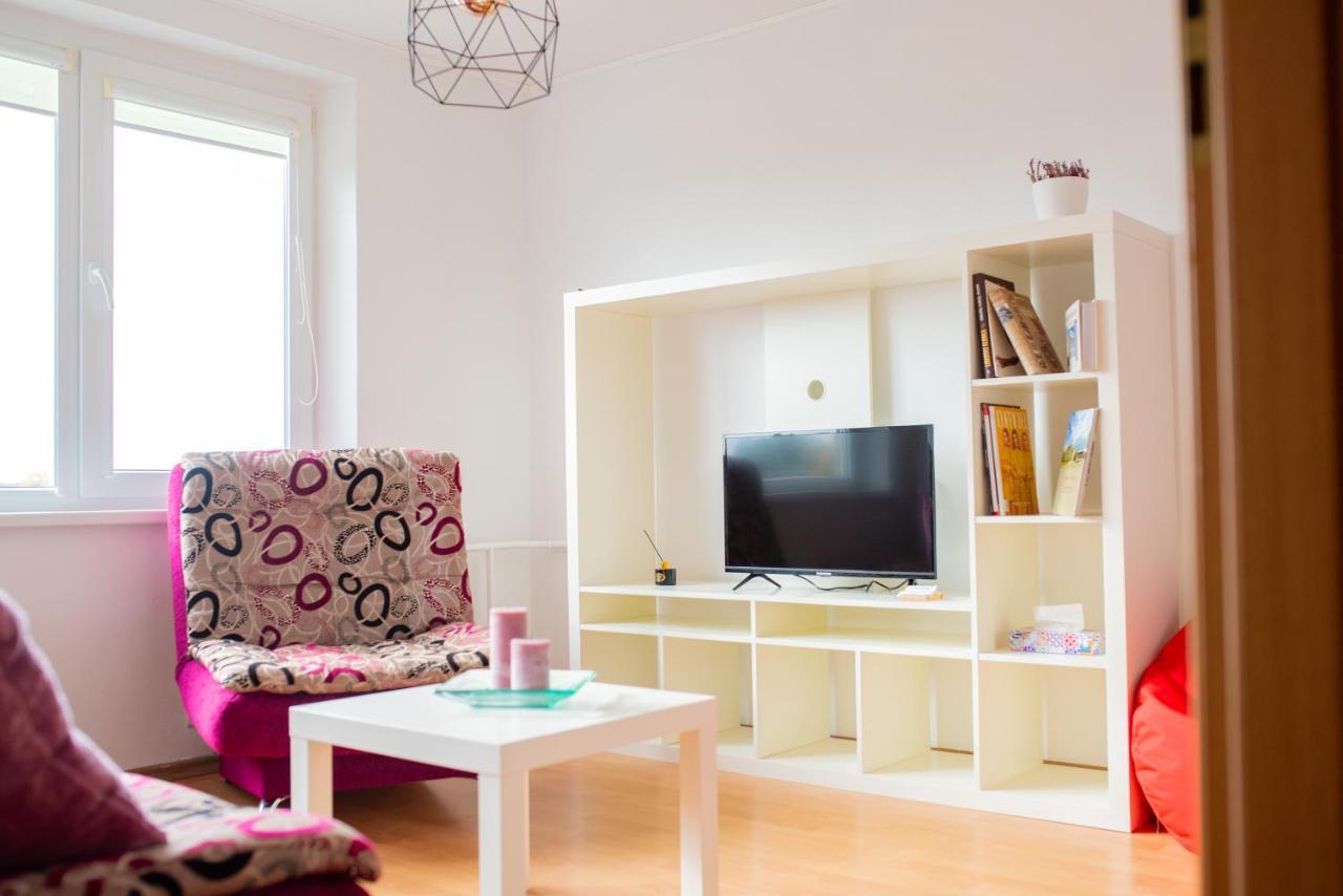 Centro Apartamentai Naujoji Akmene Экстерьер фото